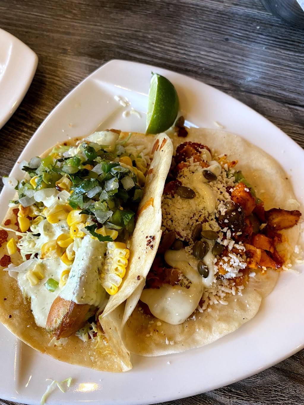 Pescado Borracho | restaurant | 2540 S Val Vista Dr # 104, Gilbert, AZ 85295, USA | 4808572793 OR +1 480-857-2793