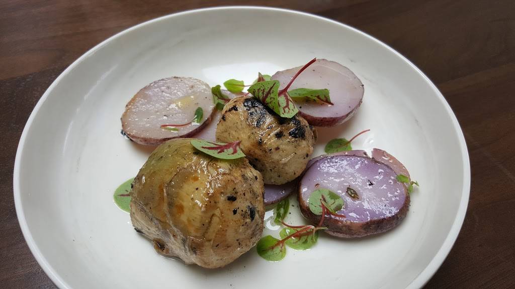 Esker Grove | restaurant | 723 Vineland Pl, Minneapolis, MN 55403, USA | 6123757542 OR +1 612-375-7542