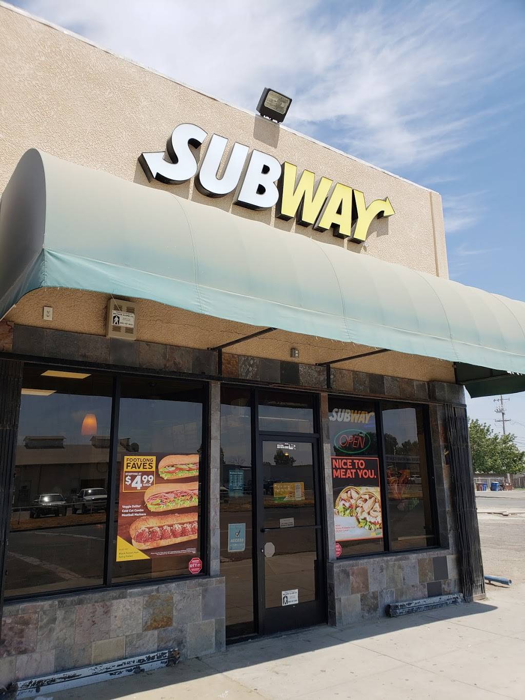 Subway | restaurant | 3428 W Mt Whitney Ave, Riverdale, CA 93656, USA | 5598674965 OR +1 559-867-4965