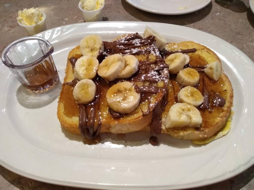 Pegahs Family Restaurant | restaurant | 5354 Roberts St, Shawnee, KS 66226, USA | 9134223600 OR +1 913-422-3600