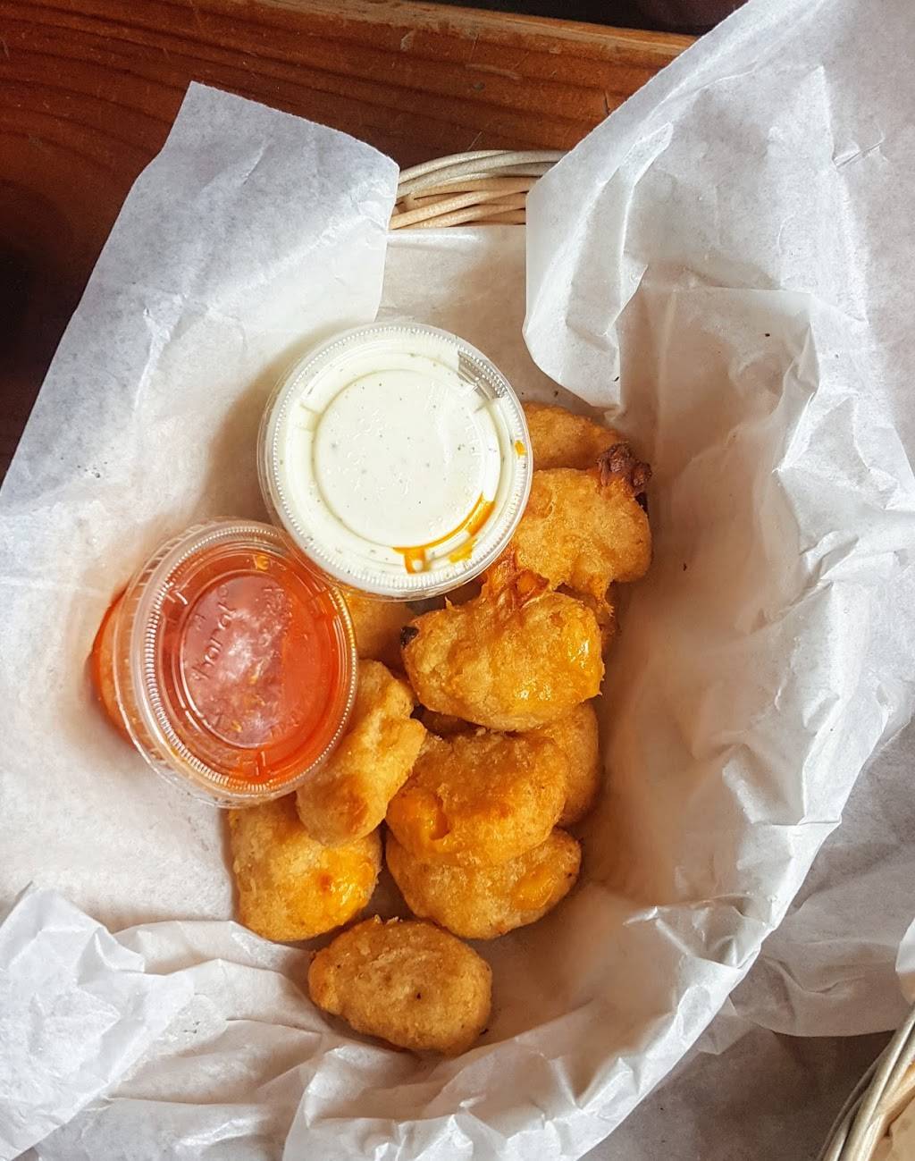 Pizza Port Ocean Beach | restaurant | 1956 Bacon St, San Diego, CA 92107, USA | 6192244700 OR +1 619-224-4700