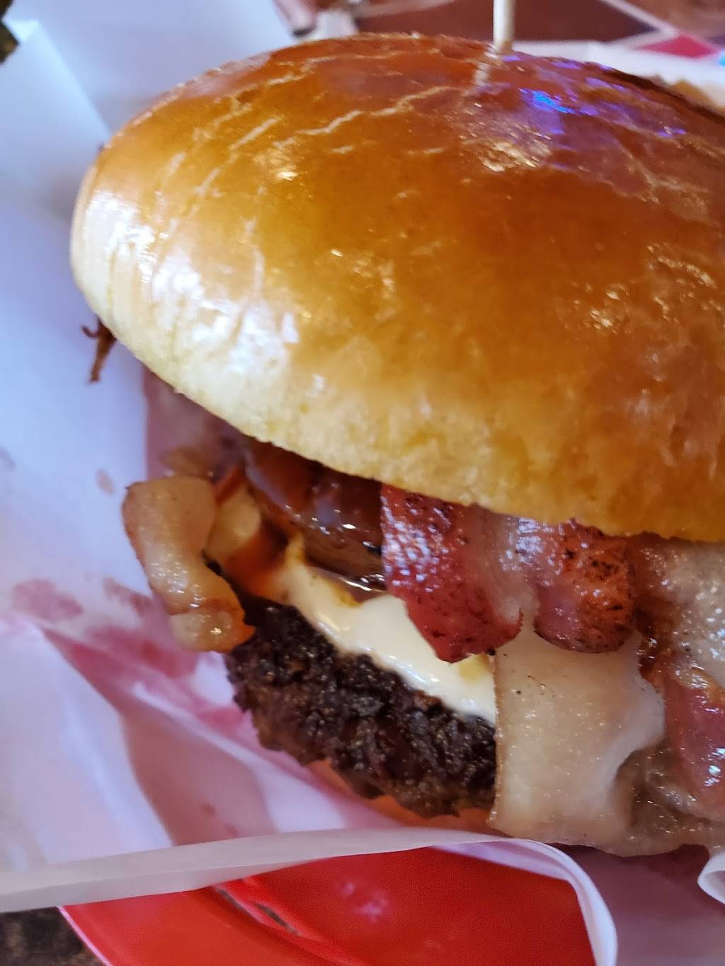 RedBeards Burger Barn | restaurant | 2213 S Caraway Rd, Jonesboro, AR 72401, USA | 8705205123 OR +1 870-520-5123