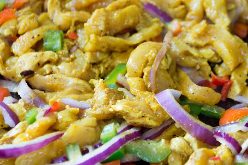 Friendly Brothers Food Truck | restaurant | 1700 14th St SE, Washington, DC 20020, USA | 7036491024 OR +1 703-649-1024