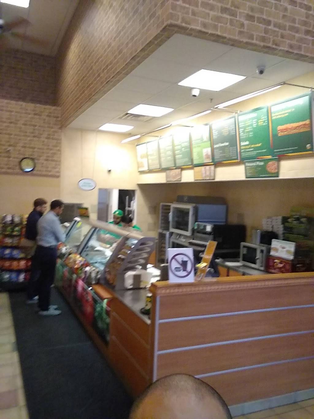 Subway | restaurant | 118 Durham Ave, South Plainfield, NJ 07080, USA | 9087541496 OR +1 908-754-1496