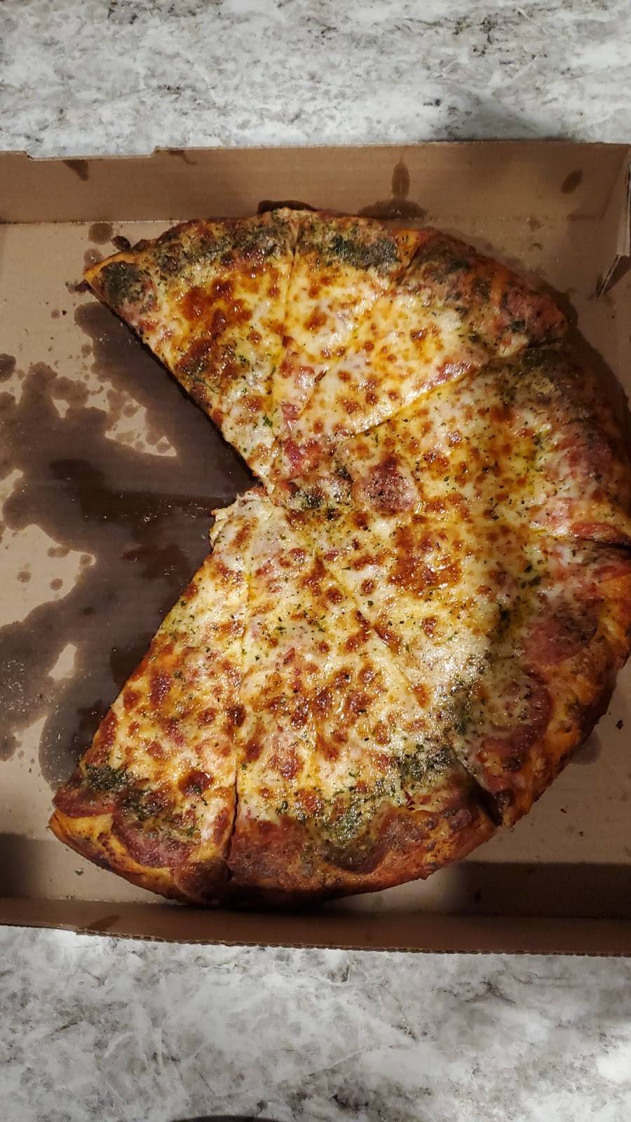 Center Court Pizza and Brew | restaurant | 24345 Gosling Rd #100, Spring, TX 77389, USA | 8328436057 OR +1 832-843-6057