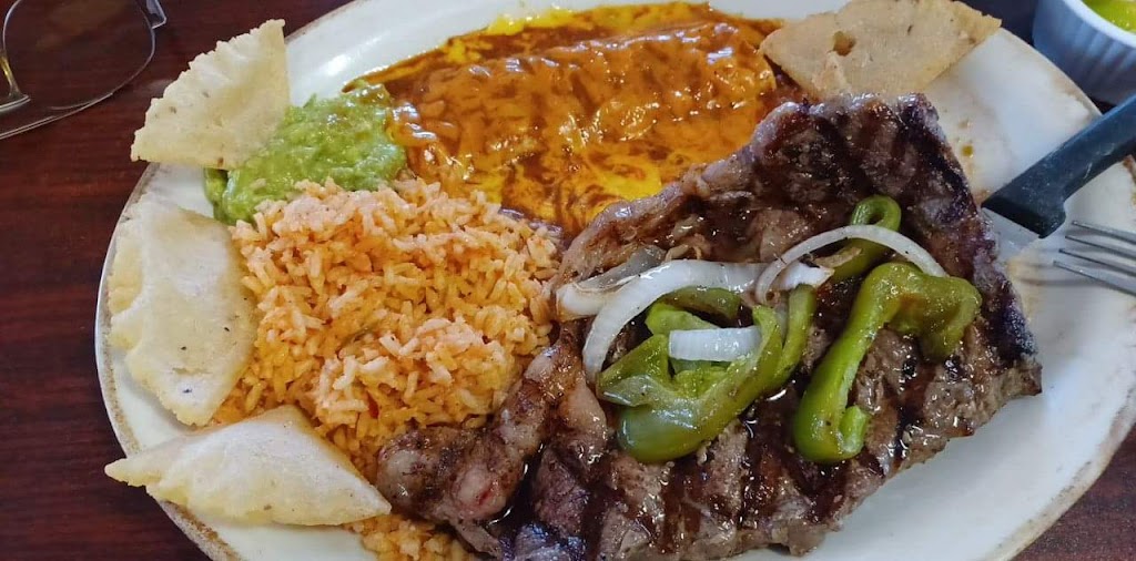 Caros Mexican Restaurant | restaurant | 607 W 2nd St, Rio Grande City, TX 78582, USA | 9564872255 OR +1 956-487-2255