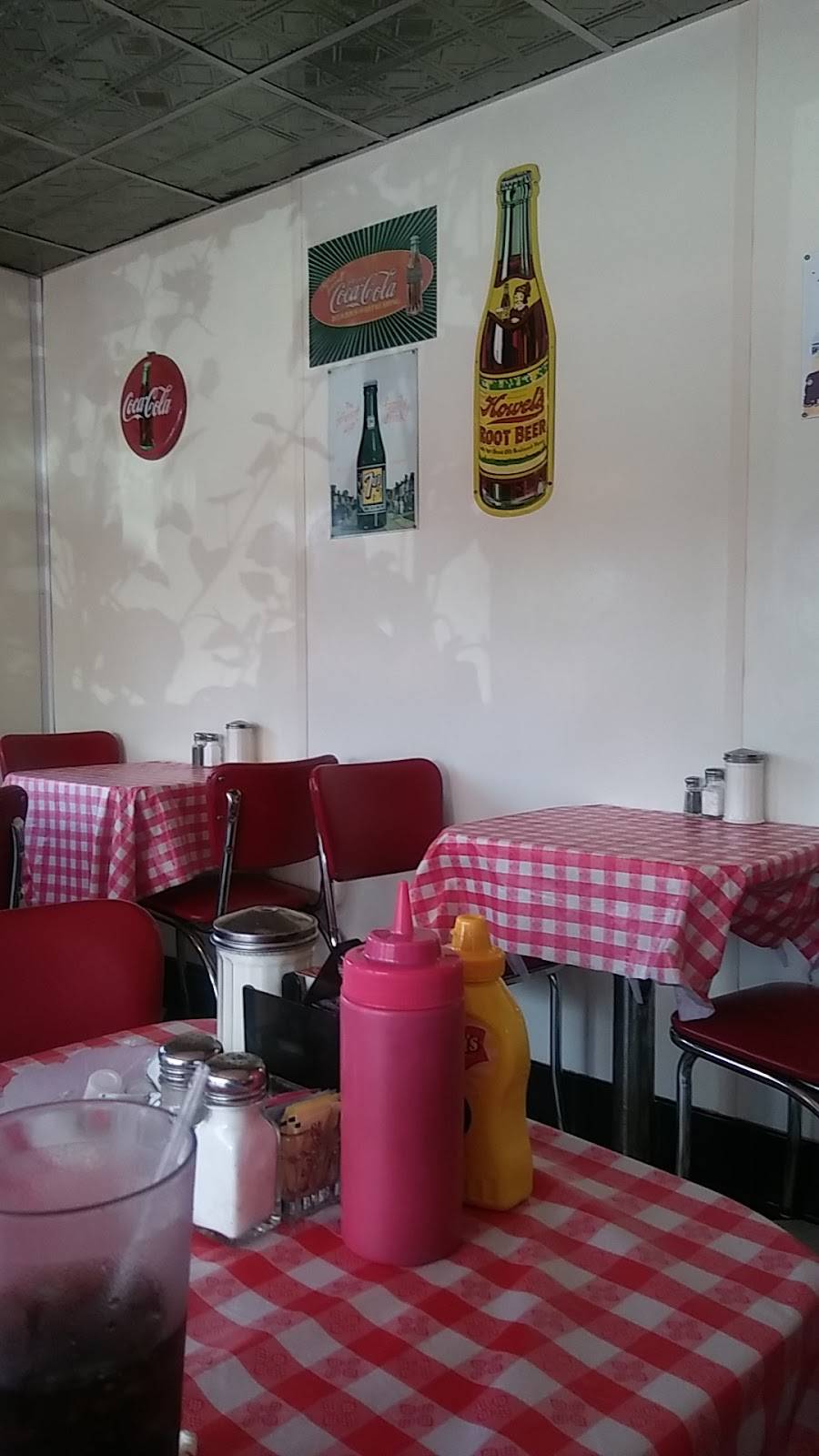 Diner On 55th | restaurant | 1328 E 55th St, Cleveland, OH 44103, USA | 2163610550 OR +1 216-361-0550