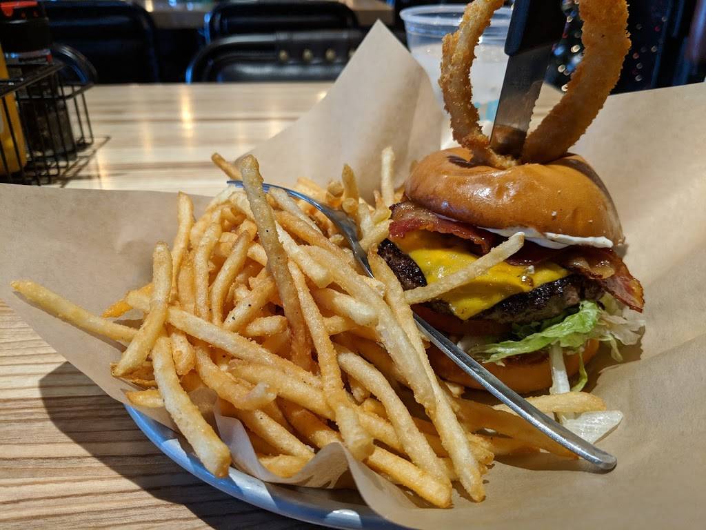 GRUB BURGER BAR | restaurant | 785 Lawrence Expy, Santa Clara, CA 95051, USA | 4084003374 OR +1 408-400-3374