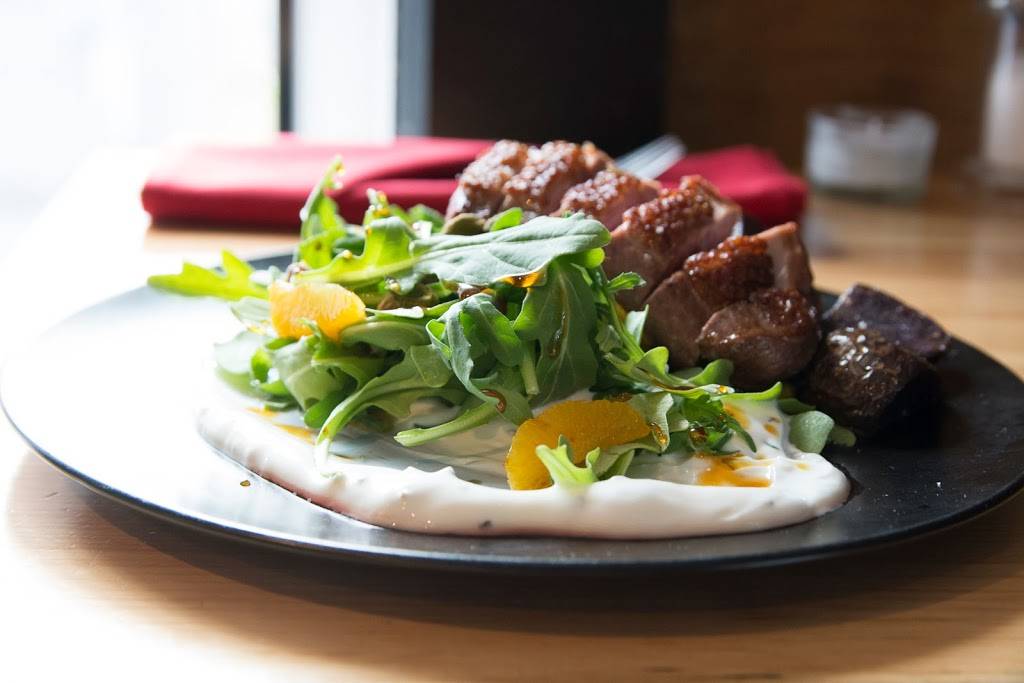 LAubergiste Resto Bistro | restaurant | 58 Rue Principale, Gatineau, QC J9H 3L6, Canada | 8195573858 OR +1 819-557-3858