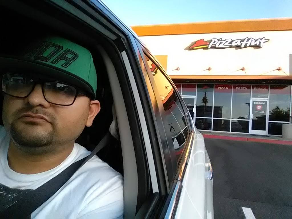 Pizza Hut | meal takeaway | 7645 S Rainbow Blvd bldg b, Las Vegas, NV 89139, USA | 7022694917 OR +1 702-269-4917