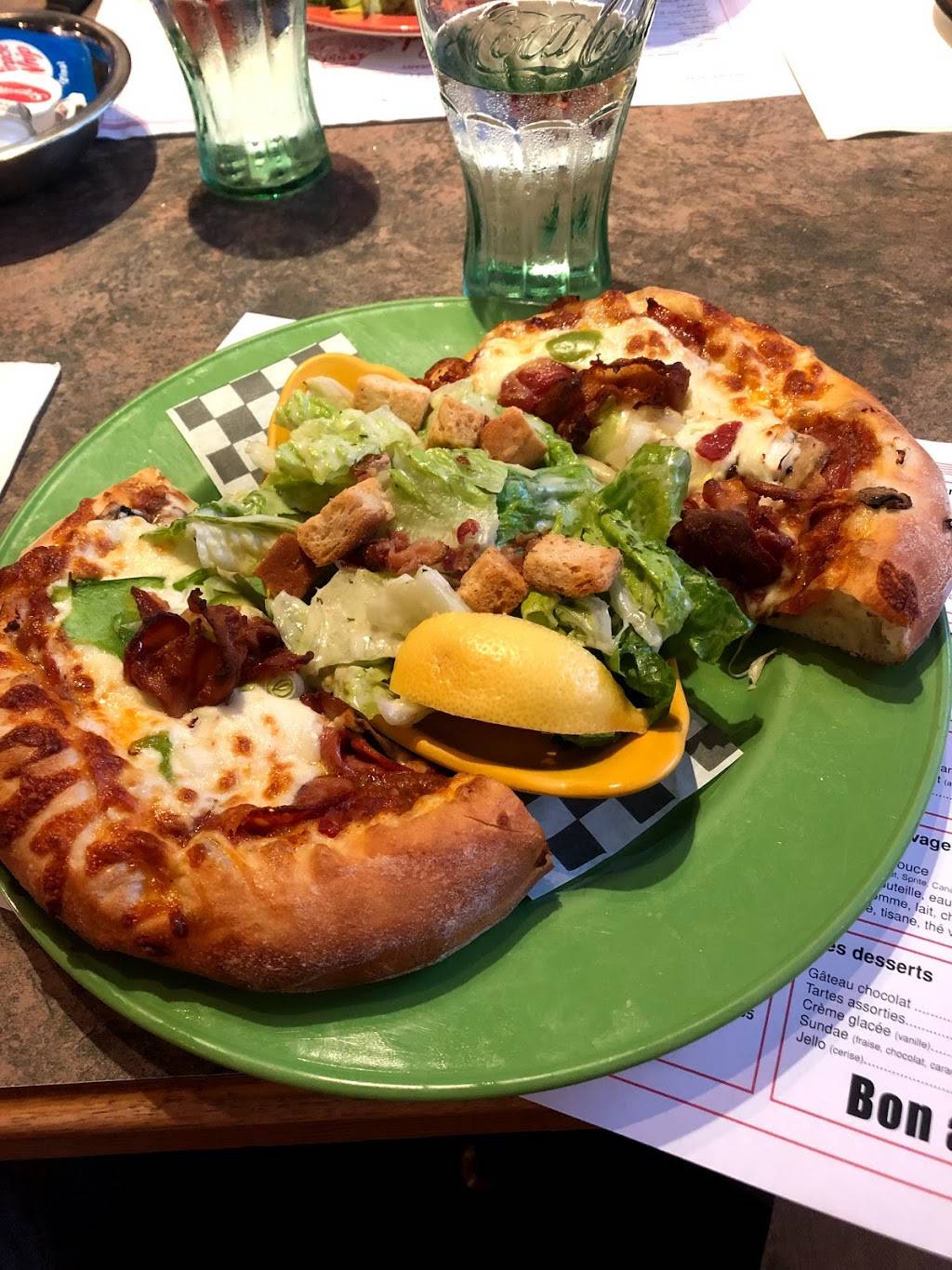 Restaurant Pizza Giffard Inc | restaurant | 2994 Boulevard Sainte-Anne, Québec, QC G1E 3J3, Canada | 4186636373 OR +1 418-663-6373