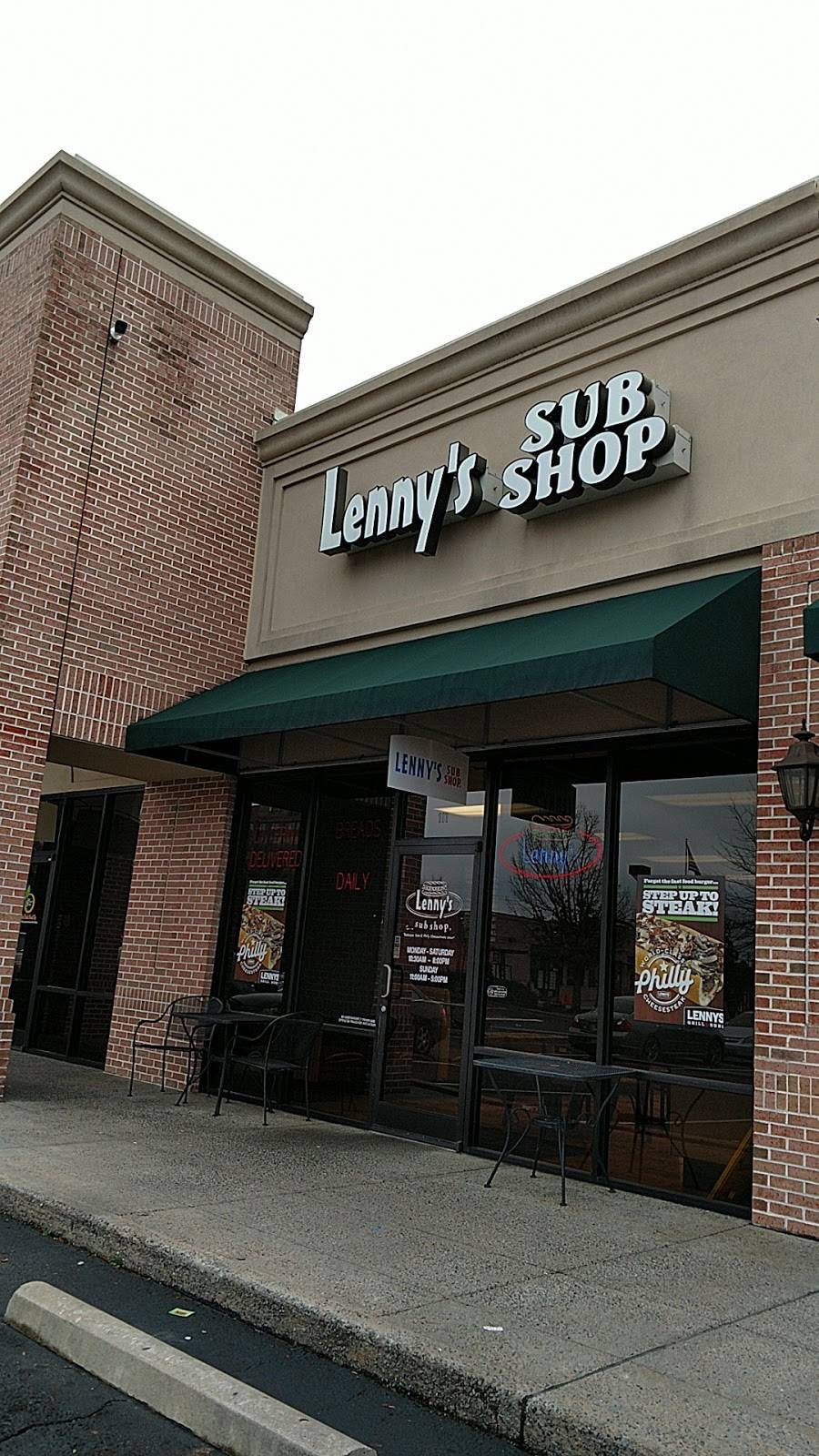 Lennys Grill & Subs | meal takeaway | 6300 Poplar Ave #111, Memphis, TN 38119, USA | 9017612403 OR +1 901-761-2403