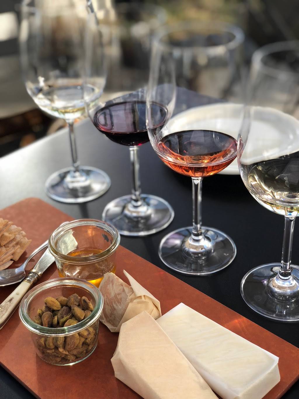 St Clair Brown Winery & Brewery | restaurant | 816 Vallejo St, Napa, CA 94559, USA | 7072555591 OR +1 707-255-5591