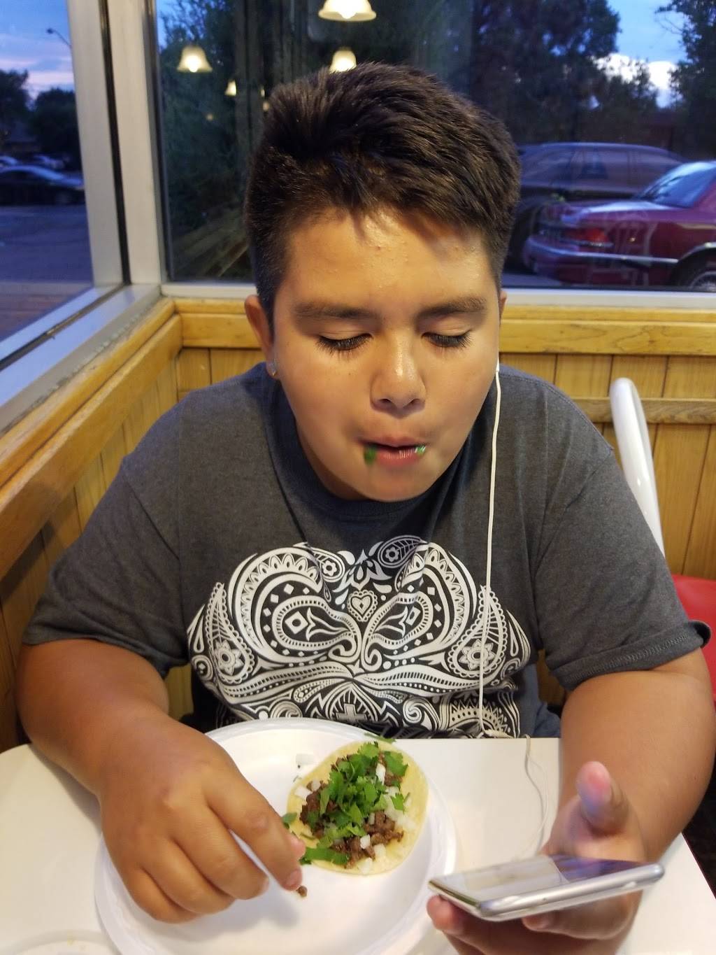 Viva Burrito | restaurant | 7550 N Pecos St, Denver, CO 80221, USA | 3034127391 OR +1 303-412-7391