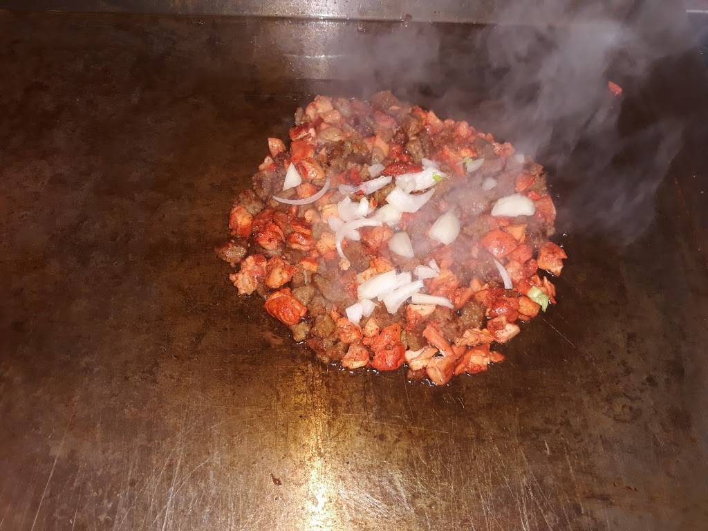 Crunchy Fried Chicken and Pizza | restaurant | 30 Fort Pleasant Ave, Springfield, MA 01108, USA | 4137333330 OR +1 413-733-3330