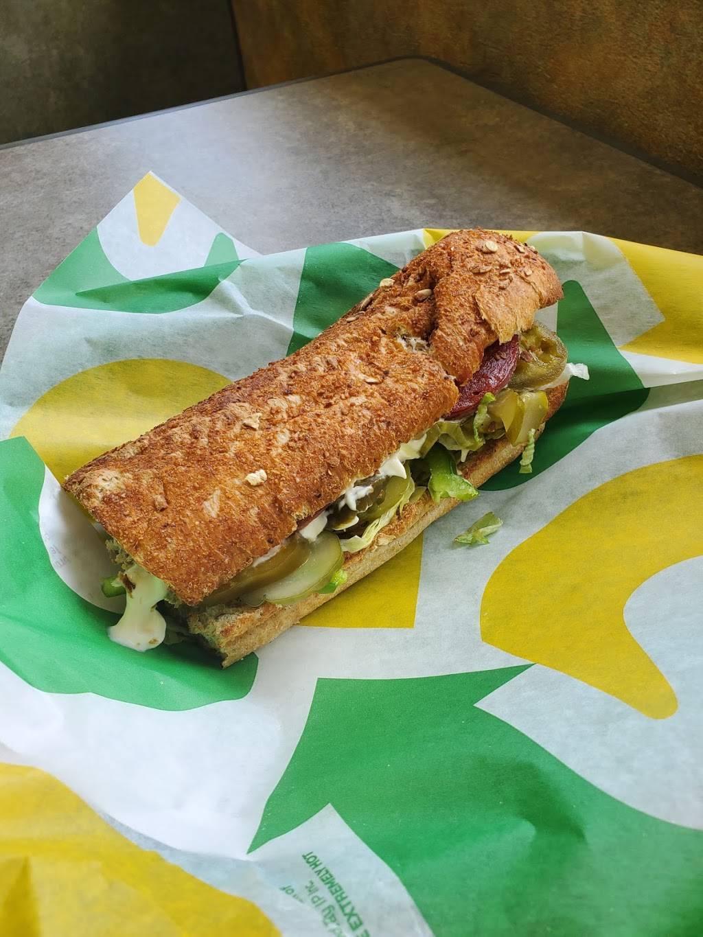 Subway Restaurants | restaurant | 8605 Walbrook Dr, Knoxville, TN 37923, USA | 8656947762 OR +1 865-694-7762