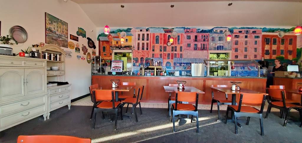 Pizzeria Portofino | restaurant | UPSTAIRS!!!, 274 A St, Eastsound, WA 98245, USA | 3603762085 OR +1 360-376-2085