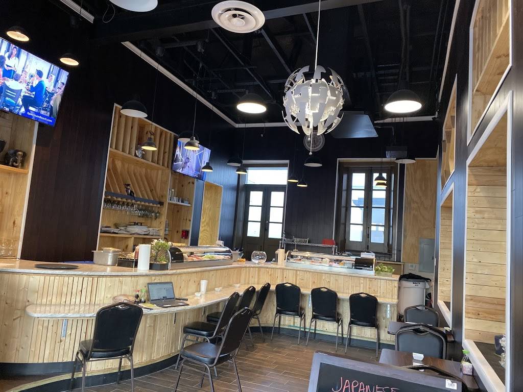 Thai Lucky Sushi Bar | restaurant | 102 Navarro St, San Antonio, TX 78205, USA | 2108881096 OR +1 210-888-1096