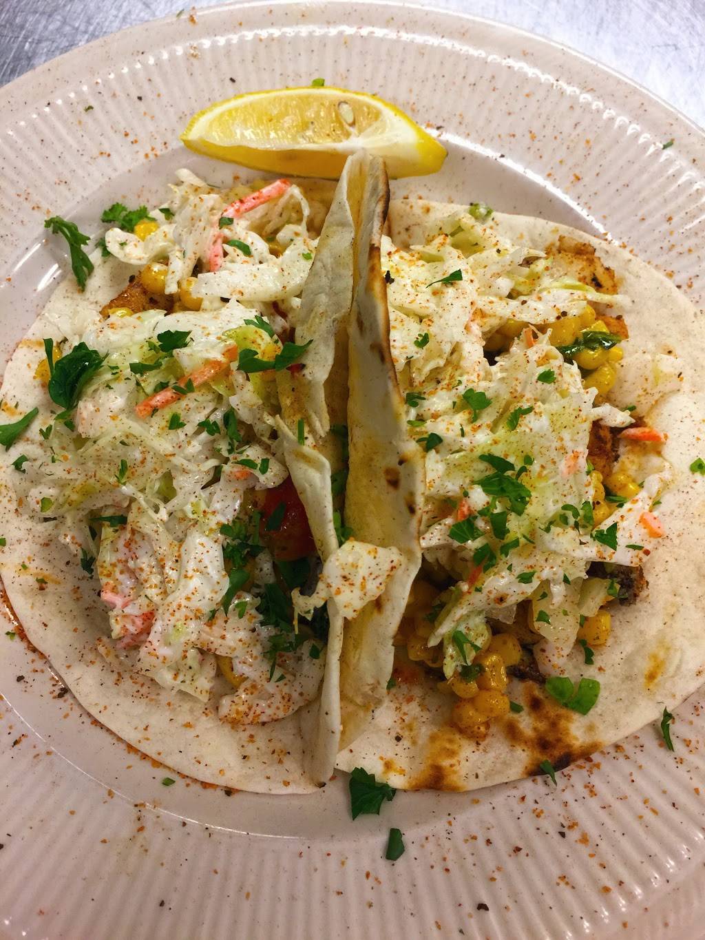 Mojos Pub -n- Grill | restaurant | 6292 Mahoning Ave, Austintown, OH 44515, USA | 3307936656 OR +1 330-793-6656