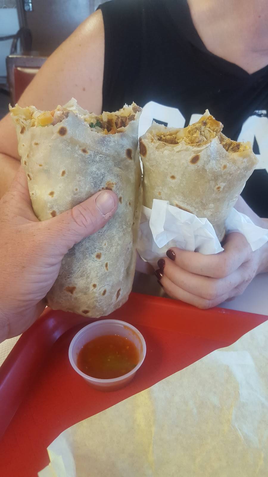 Albertacos Mexican Food | restaurant | 23880 Alessandro Blvd, Moreno Valley, CA 92553, USA | 9516565195 OR +1 951-656-5195