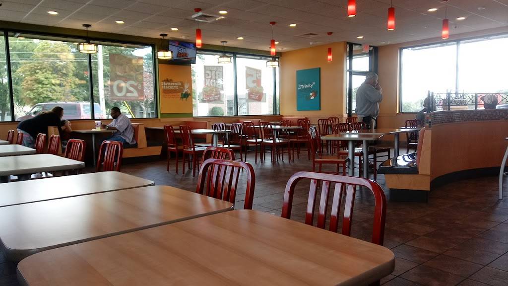 Popeyes Louisiana Kitchen | restaurant | 2387 Ellsworth Rd, Ypsilanti, MI 48197, USA | 7342062006 OR +1 734-206-2006