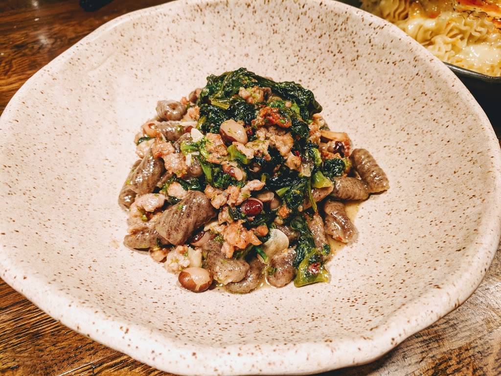 Esthers Kitchen | restaurant | 1130 S Casino Center Blvd #110, Las Vegas, NV 89104, USA | 7025707864 OR +1 702-570-7864