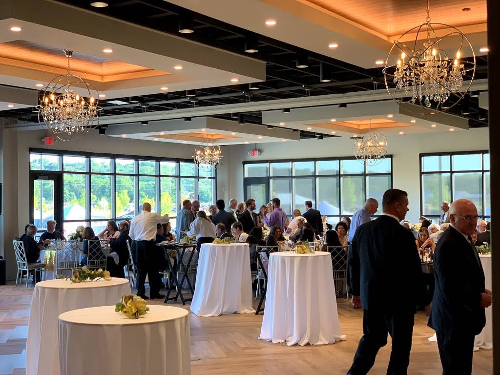 Combine, A Bass Street Restaurant | restaurant | 910 Bend Blvd Suite B, East Moline, IL 61244, USA | 3095245380 OR +1 309-524-5380