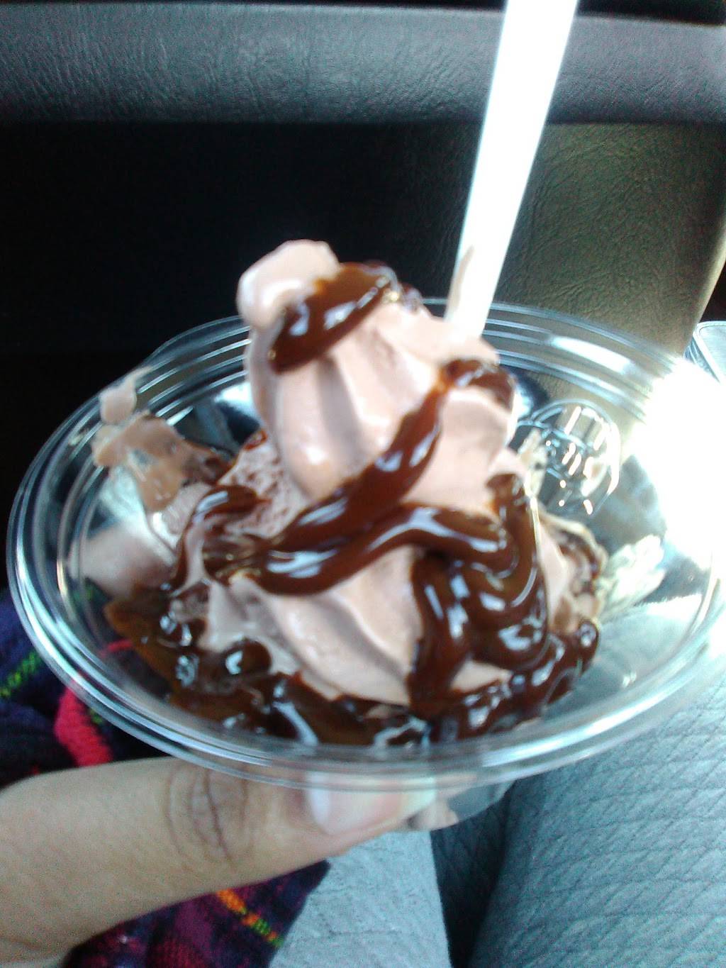 Ritas Italian Ice & Frozen Custard | restaurant | 106 Haddonfield-Berlin Rd, Voorhees Township, NJ 08043, USA | 8564294452 OR +1 856-429-4452