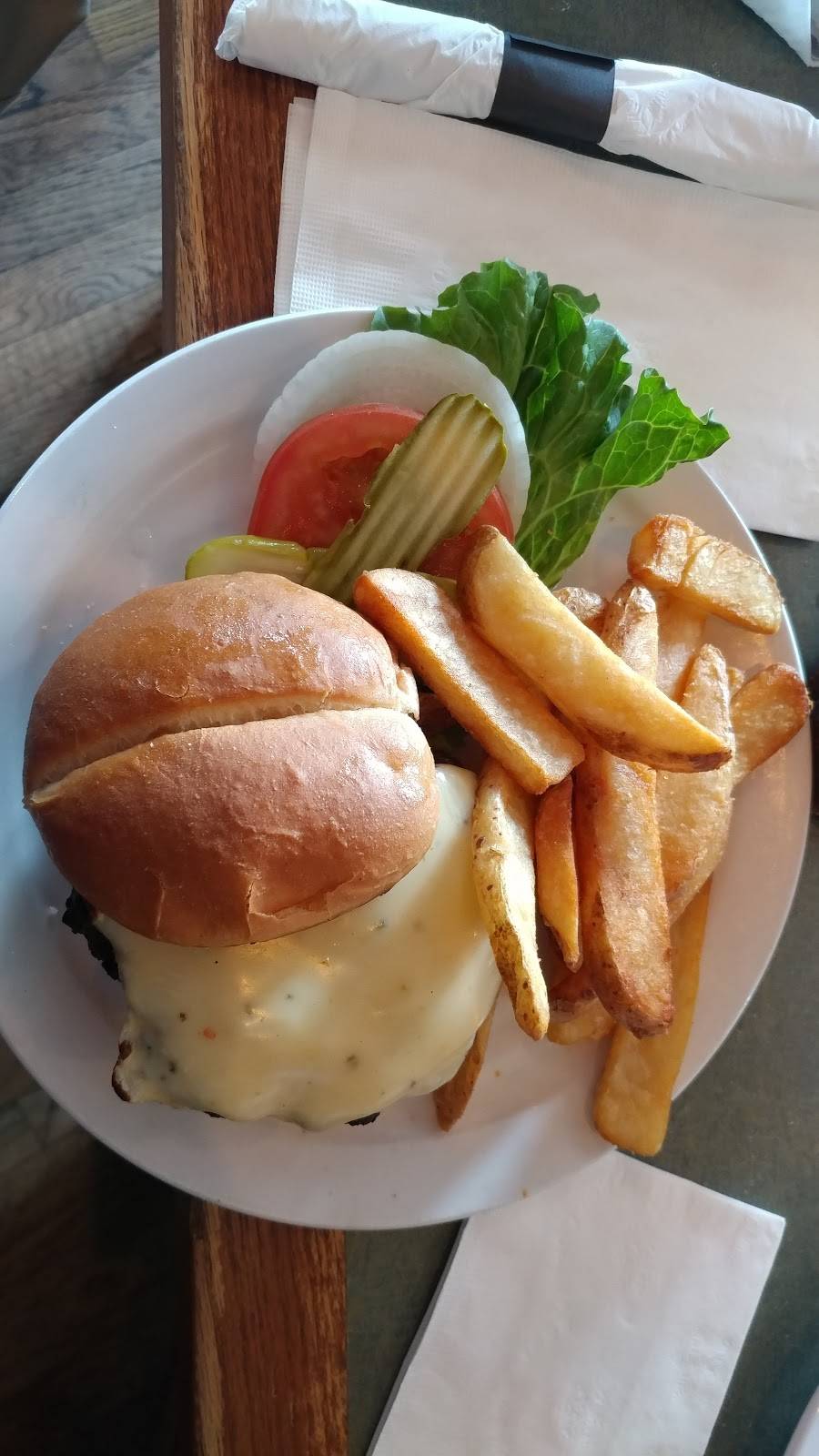 Michaels Bar & Grill | restaurant | 7101 Manchester Ave, St. Louis, MO 63143, USA | 3146442240 OR +1 314-644-2240