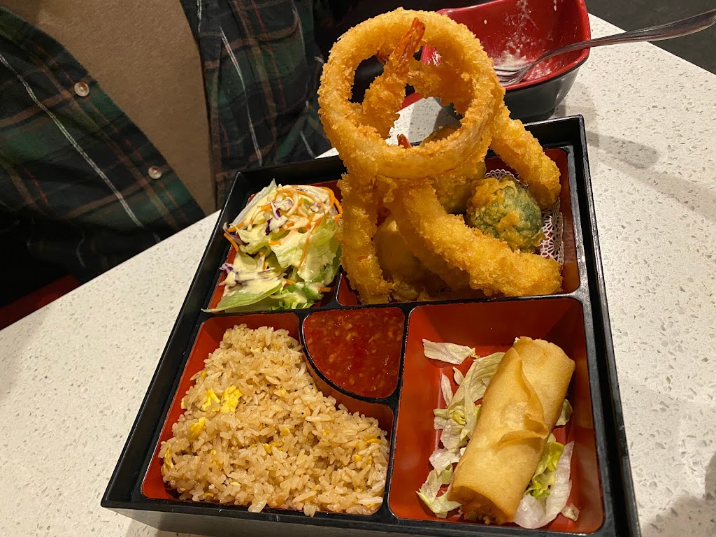 Fujiyama Japanese Steakhouse & Sushi | restaurant | 1001 US-62 BUS, Mountain Home, AR 72653, USA | 8704240105 OR +1 870-424-0105