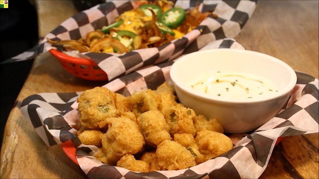 Buzzeez | restaurant | 2400 First St Suite 101, Fort Myers, FL 33901, USA | 2392458068 OR +1 239-245-8068