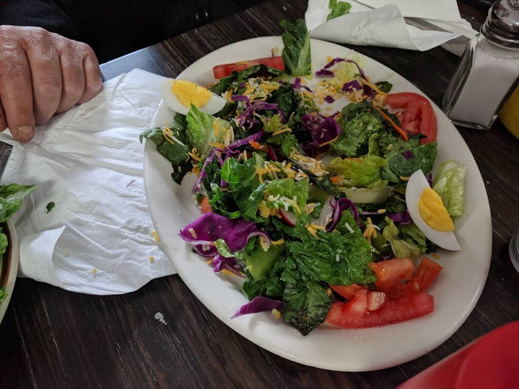 Deep Creek Drive-In | restaurant | 32890 Hilltop Blvd, Running Springs, CA 92382, USA | 9098673700 OR +1 909-867-3700