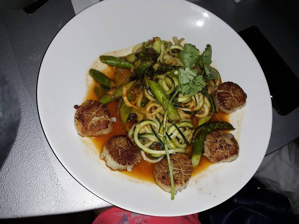 Martinis Organic Restaurant | restaurant | 1815 S Ridgewood Ave, South Daytona, FL 32119, USA | 3867631090 OR +1 386-763-1090