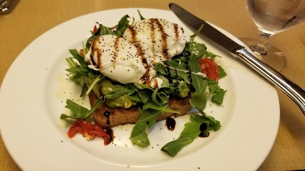 B-Line Diner | restaurant | 9801 International Dr, Orlando, FL 32819, USA | 4073454460 OR +1 407-345-4460