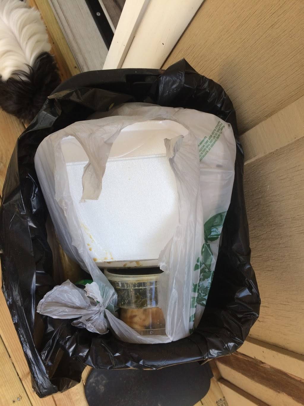 Majestics BBQ & Seafood | restaurant | 4995 Memorial Dr, Stone Mountain, GA 30083, USA | 4047484077 OR +1 404-748-4077