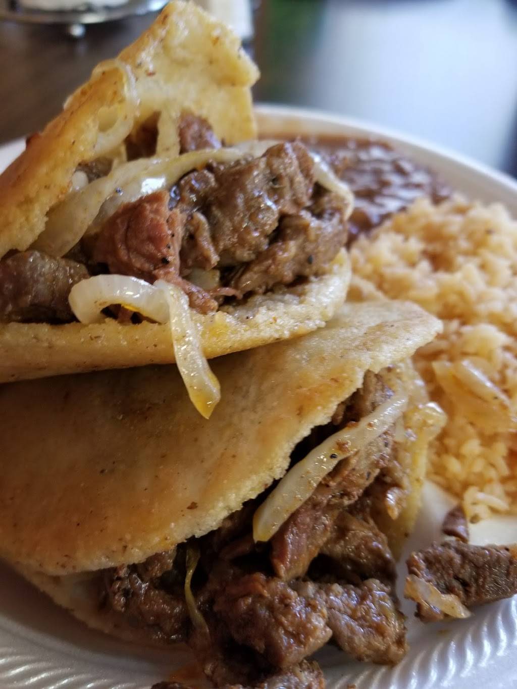 Tienda Oviedo | restaurant | 4415 Moulton St, Greenville, TX 75401, USA | 9034552950 OR +1 903-455-2950