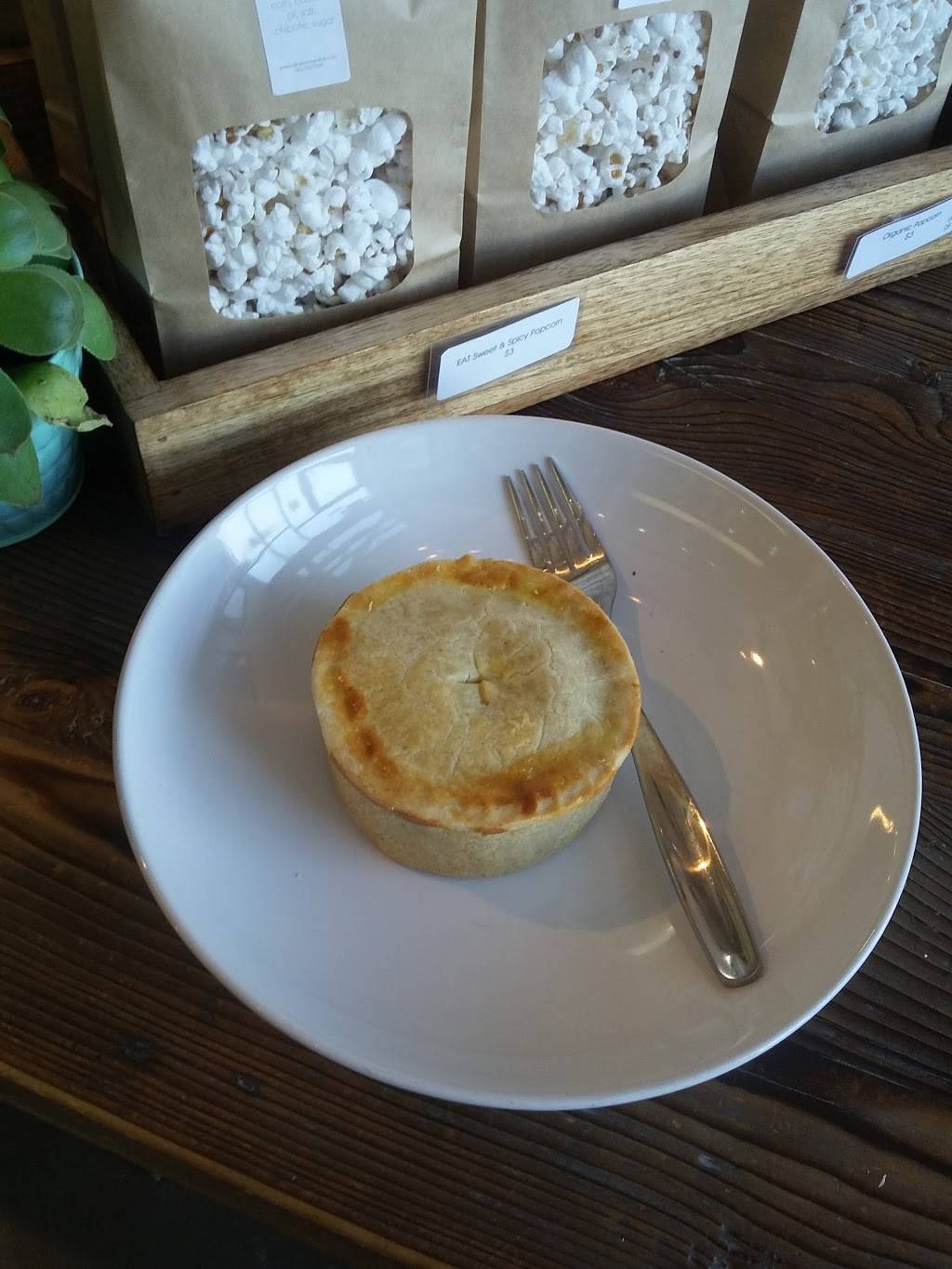 Eat By Stacey Weber | restaurant | 4740 E Shea Blvd, Phoenix, AZ 85028, USA | 6023289344 OR +1 602-328-9344