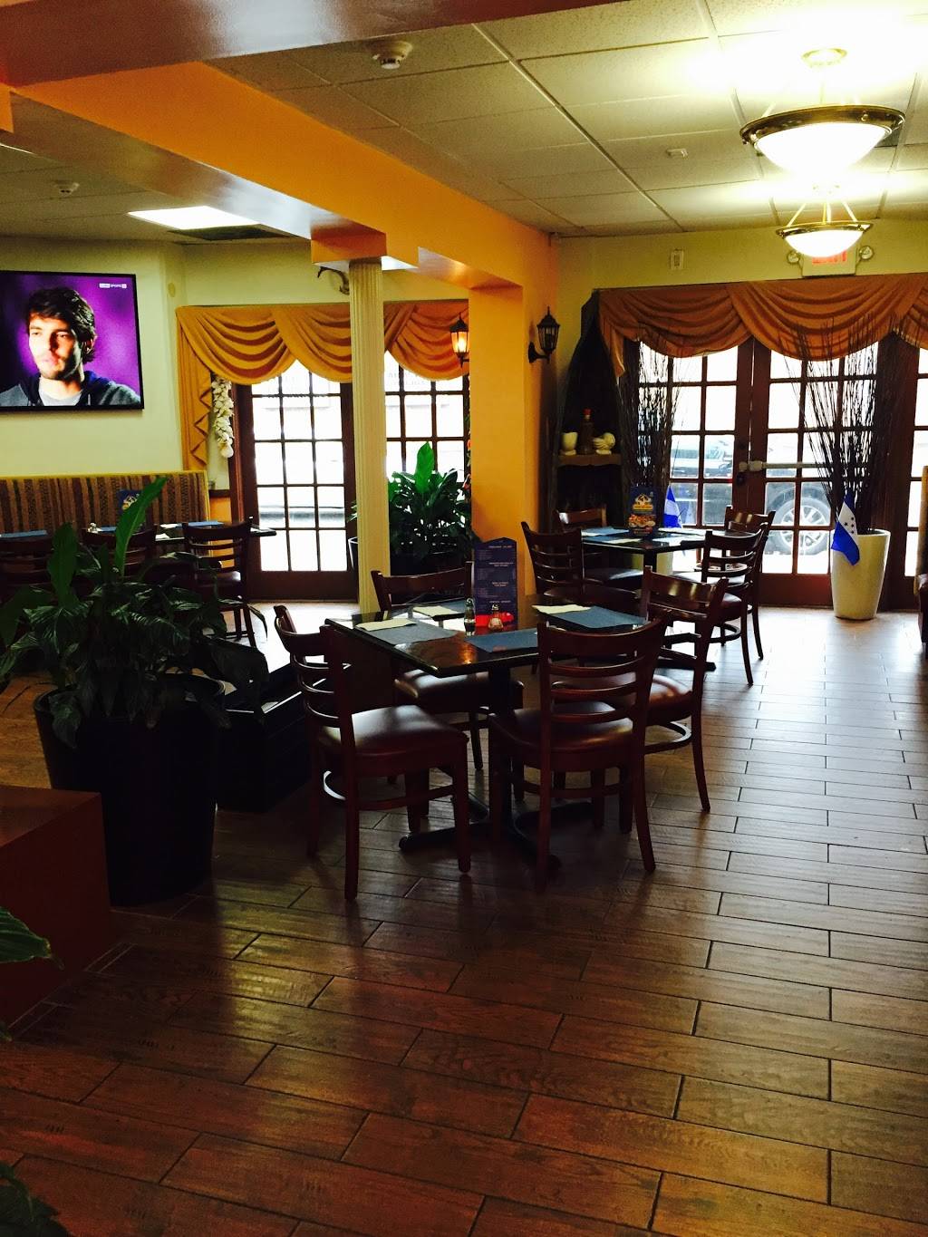 Pollos Don Pedro | restaurant | 795 Old Country Rd, Westbury, NY 11590, USA | 5162439579 OR +1 516-243-9579