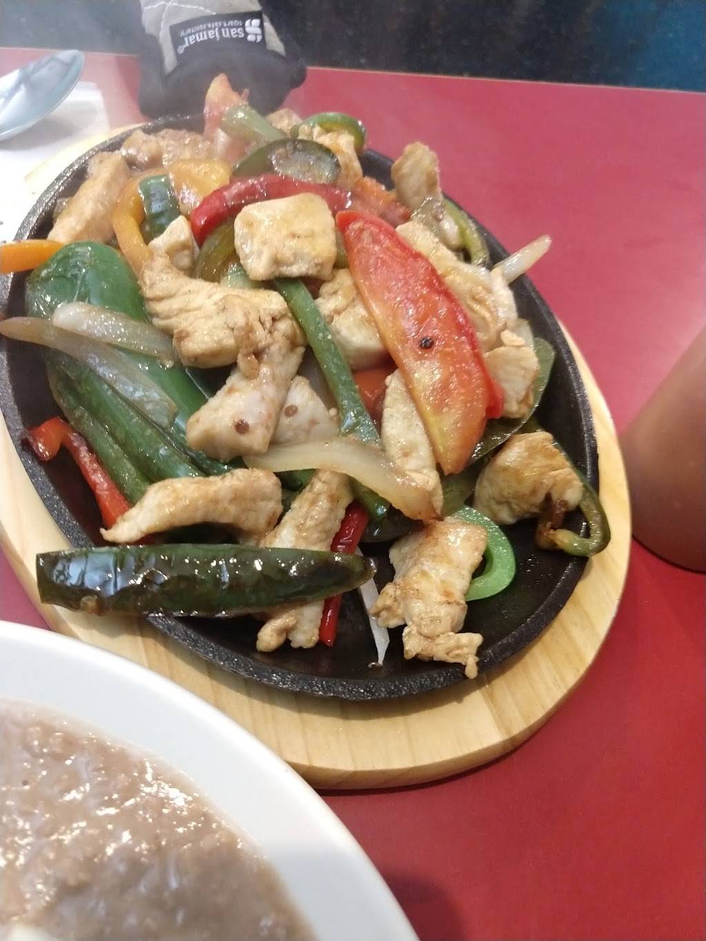 Tacos Martinez | restaurant | 1713 11th St, Monroe, WI 53566, USA | 6083244613 OR +1 608-324-4613