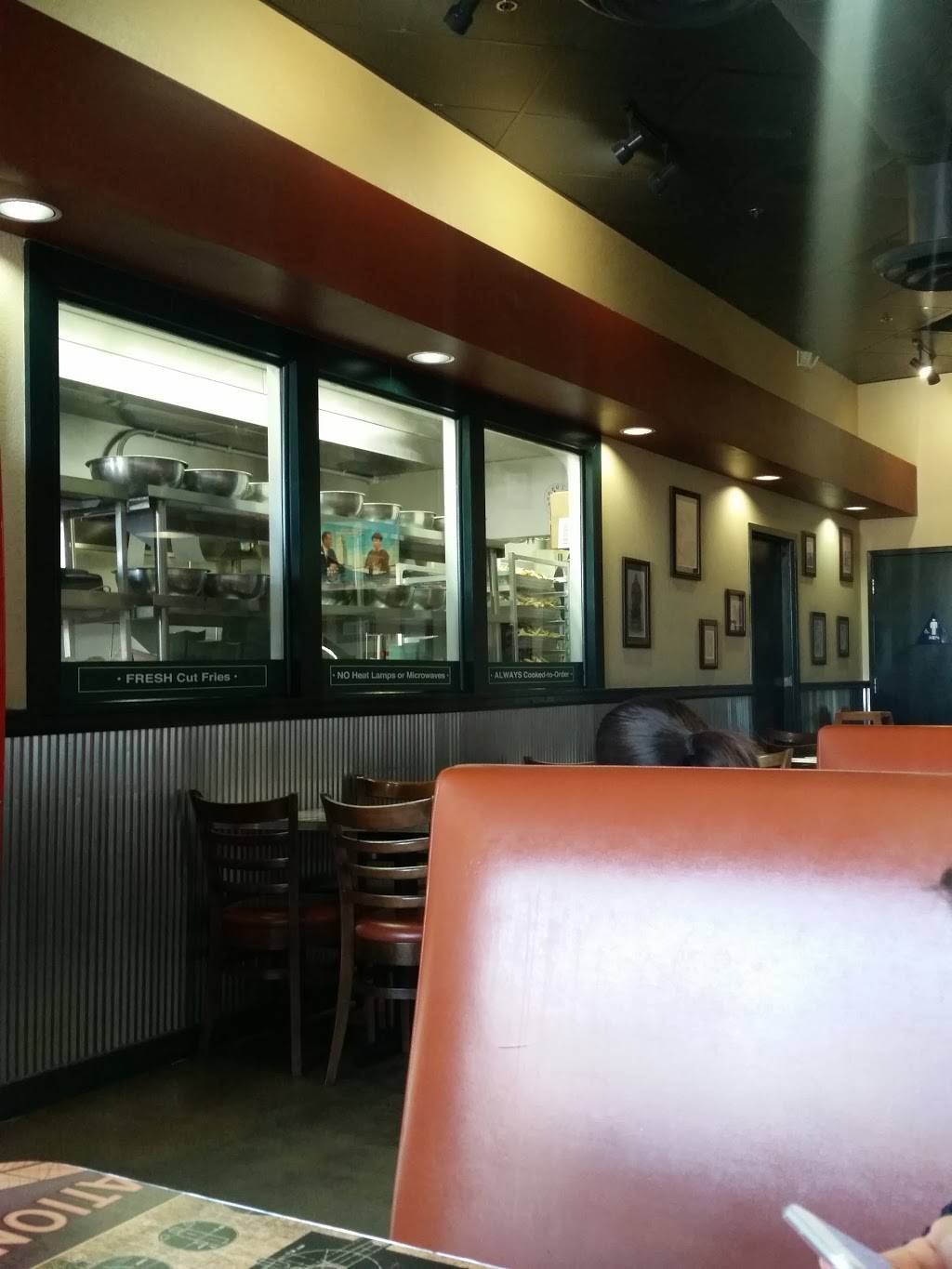 Wingstop | restaurant | 4725 Venice Blvd, Los Angeles, CA 90019, USA | 3236349460 OR +1 323-634-9460