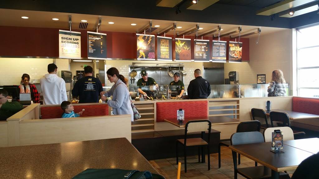 QDOBA Mexican Eats | restaurant | 832 W Main St, Gaylord, MI 49735, USA | 9894482330 OR +1 989-448-2330