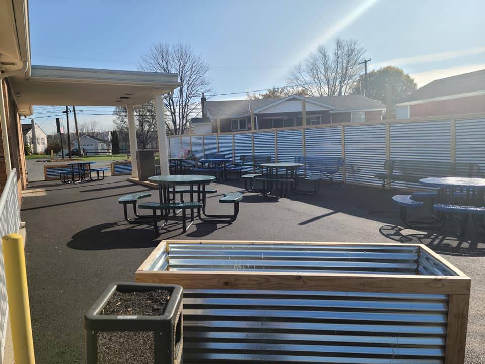 DATs Eats, Treats, & Sweets | restaurant | 5684 Sullivan Trail, Nazareth, PA 18064, USA | 6103658650 OR +1 610-365-8650