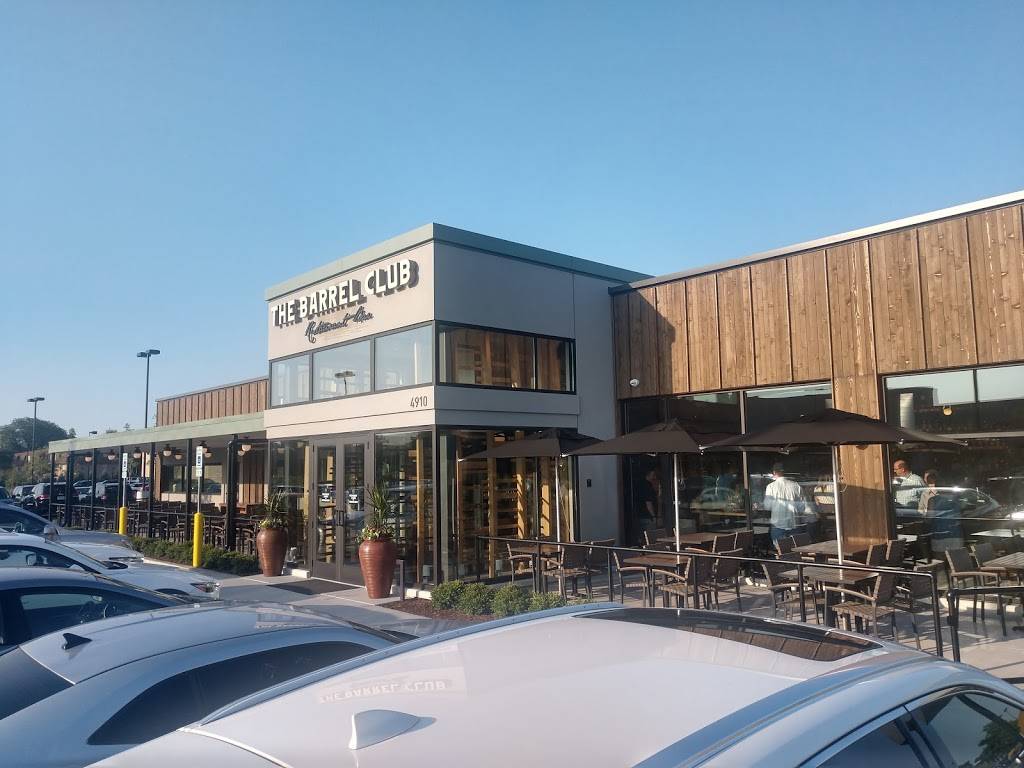 The Barrel Club | restaurant | 4910 W 111th St, Oak Lawn, IL 60453, USA | 7085813357 OR +1 708-581-3357
