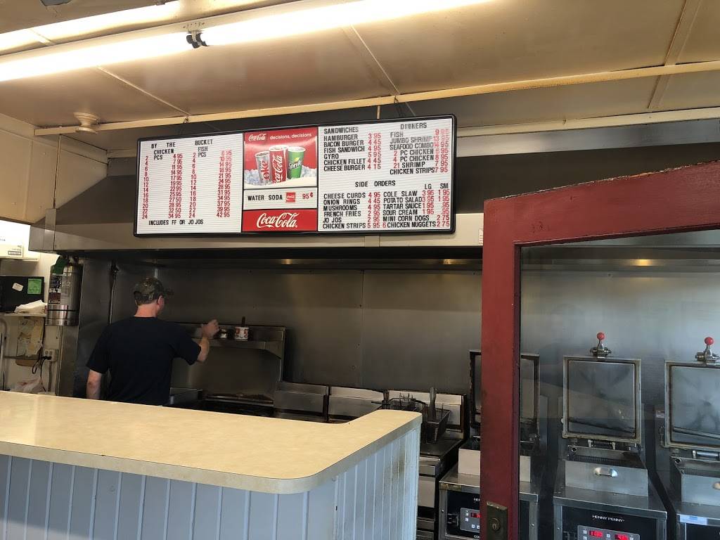 Bresinas Carry Out | meal takeaway | 10 Jefferson Ave, Chippewa Falls, WI 54729, USA | 7157237869 OR +1 715-723-7869