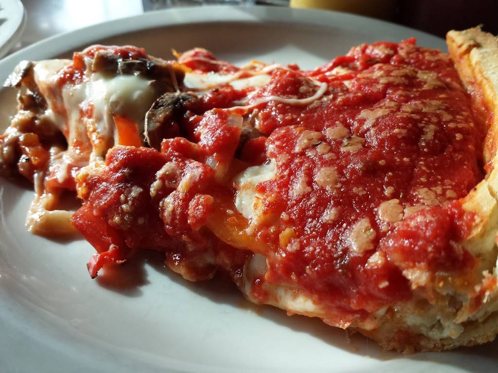 Wig & Pen East | restaurant | 363 N 1st Ave, Iowa City, IA 52245, USA | 3193512327 OR +1 319-351-2327