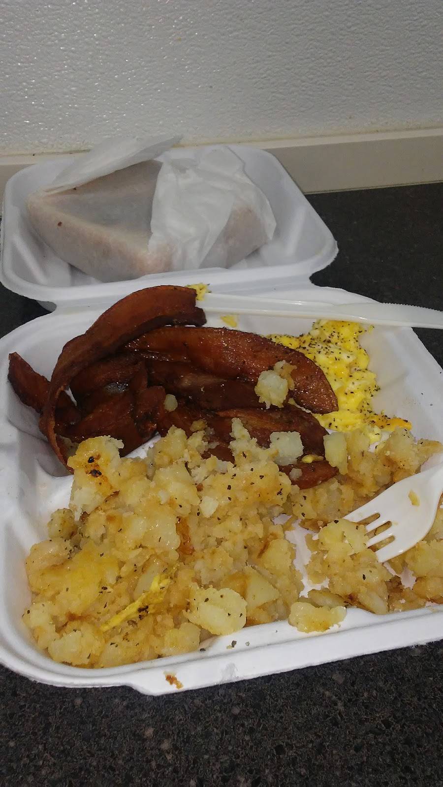 Lees Brunch | restaurant | 2221 Minnesota Ave SE, Washington, DC 20020, USA | 2025822285 OR +1 202-582-2285