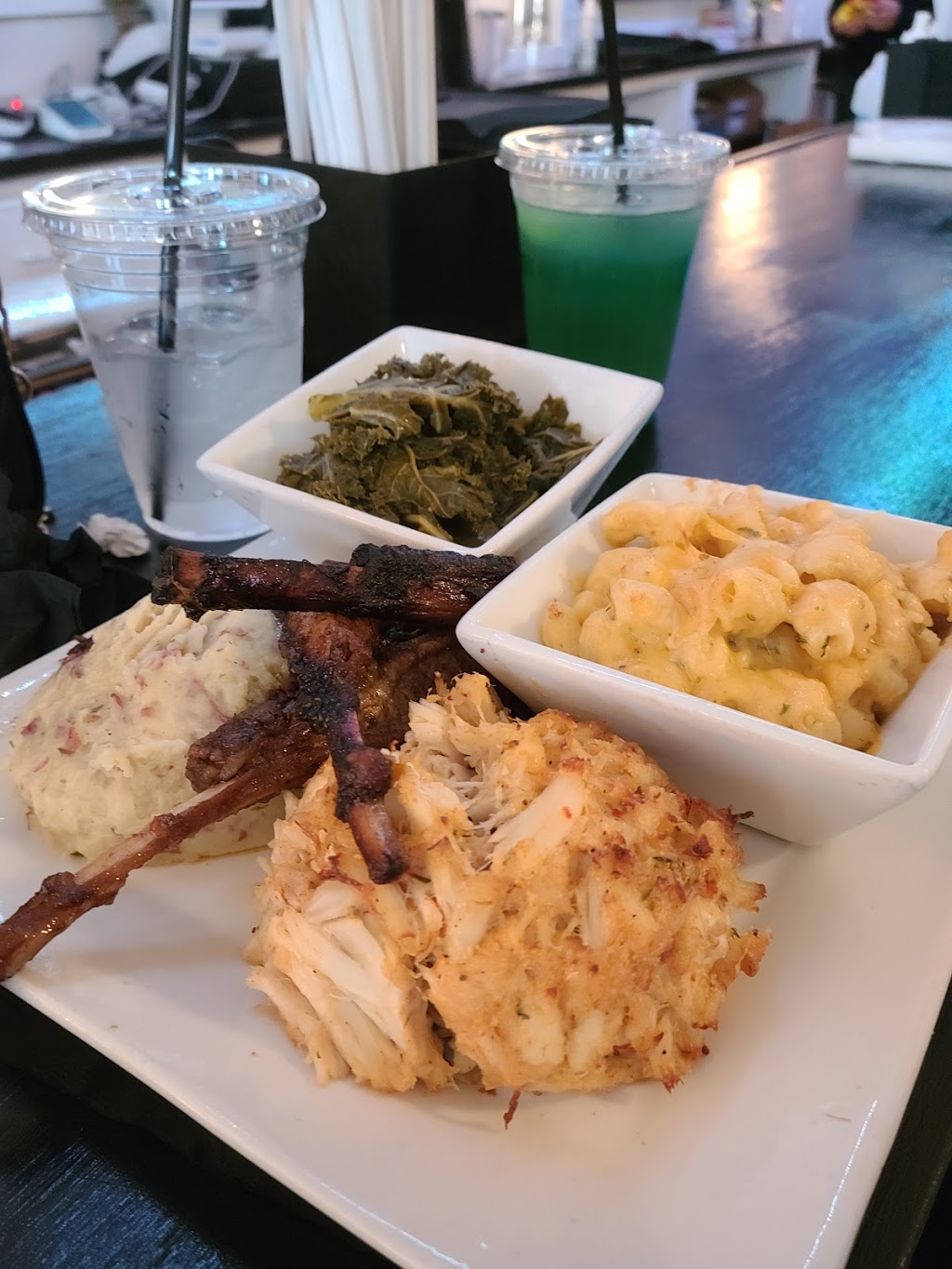 Papi Cuisine | restaurant | 2 E Wells St #116, Baltimore, MD 21230, USA | 6672051838 OR +1 667-205-1838