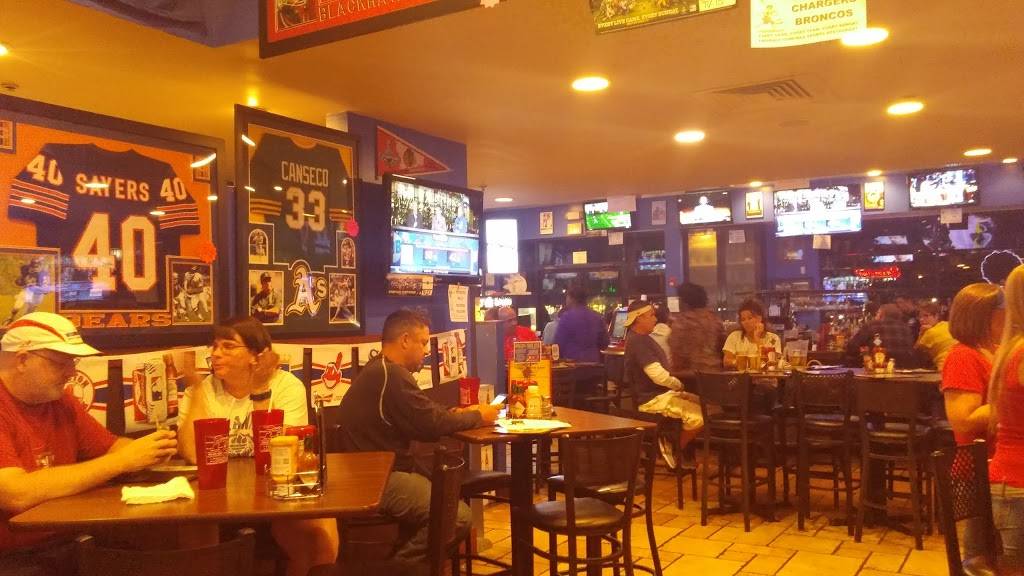 Friendly Confines Sports Restaurant | restaurant | 7025 Co Rd 46A, Lake Mary, FL 32746, USA | 3212570536 OR +1 321-257-0536