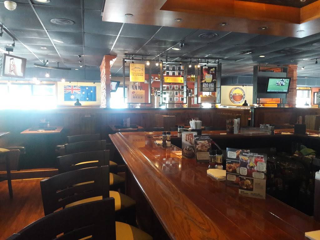 Outback Steakhouse | restaurant | 1000 Division Rd, East Greenwich, RI 02818, USA | 4018864543 OR +1 401-886-4543