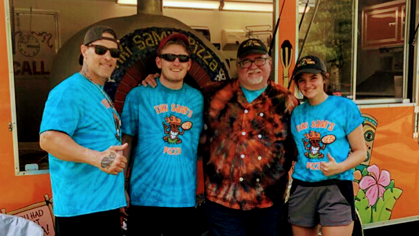 Tiki Sams Mobile Wood Fired Pizza | restaurant | 12674 Moscow Rd, Hanover, MI 49241, USA | 5172581260 OR +1 517-258-1260
